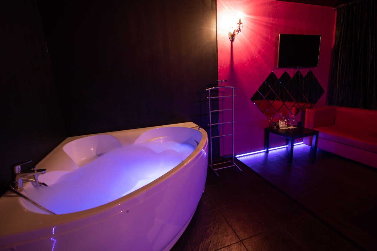 Caramel Premium Men'S Club - Erotic Massage in Chelyabinsk, Russia