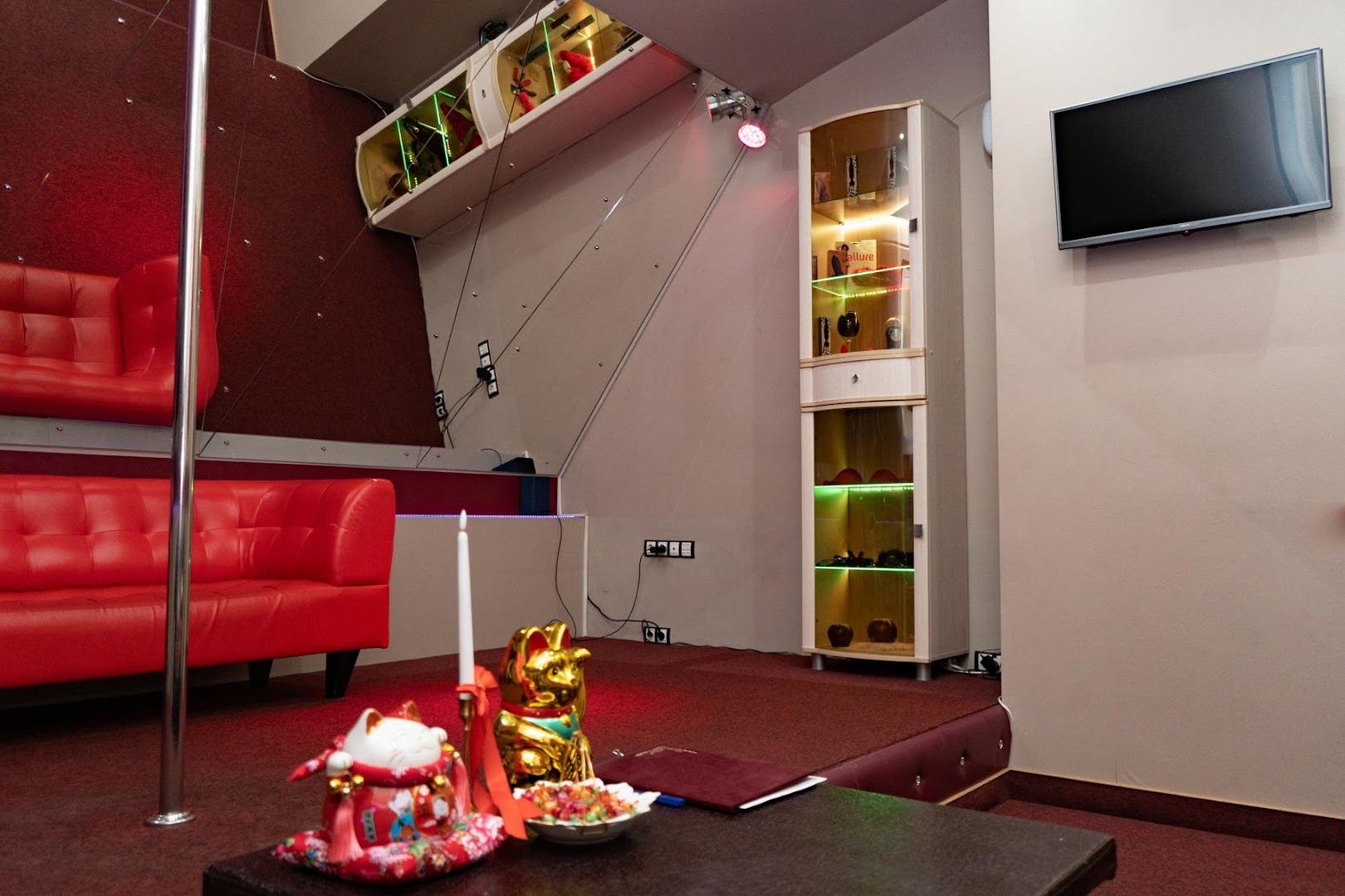 Le Theatre - Erotic Massage in Chelyabinsk, Russia
