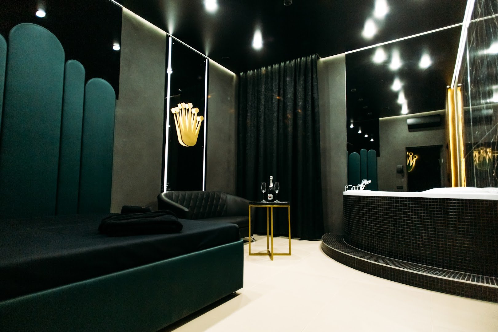 Rolex Men'S Club - Erotic Massage in Chelyabinsk, Russia