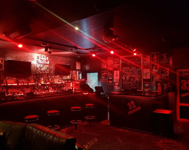 Strip Club Zazhigalka (Ivanovo) - Nightclub in Ivanovo, Russia