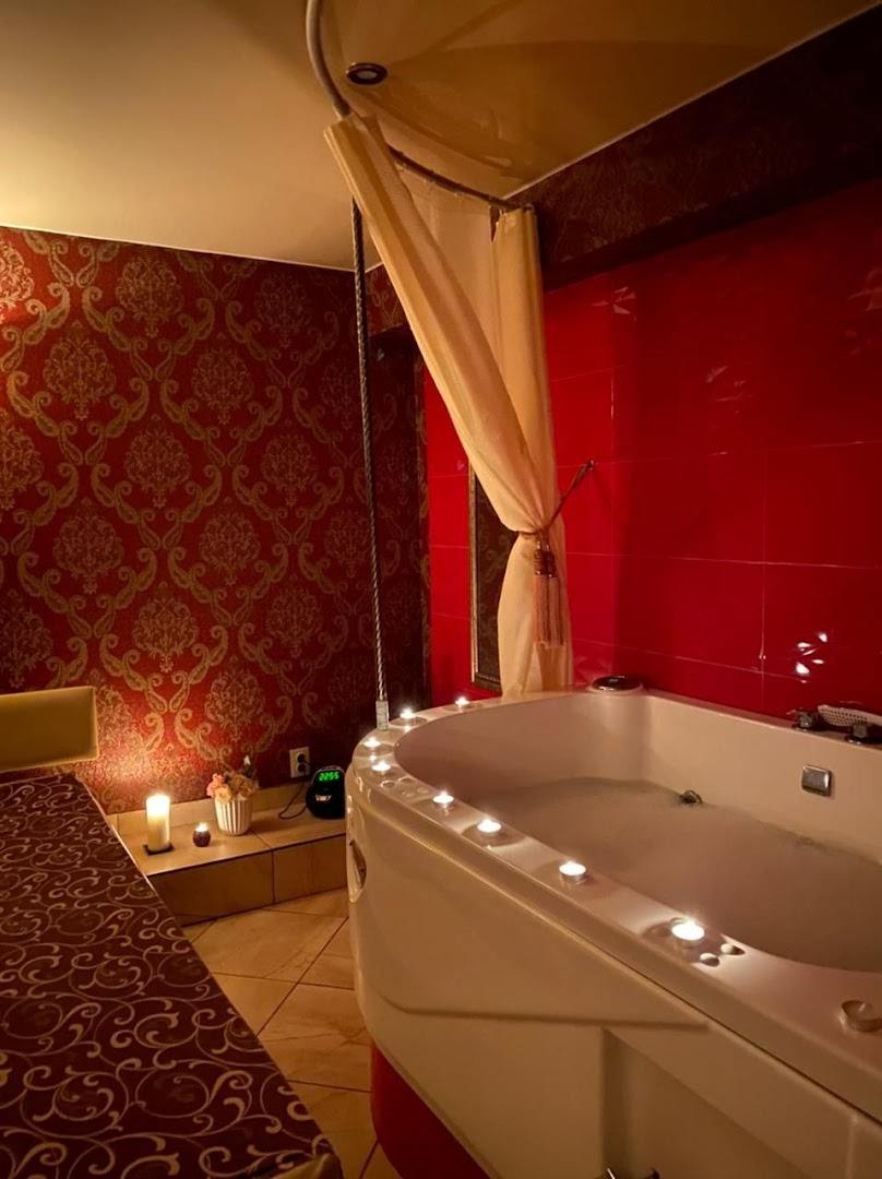 Randevu (Kaliningrad) - Erotic Massage in Kaliningrad, Russia