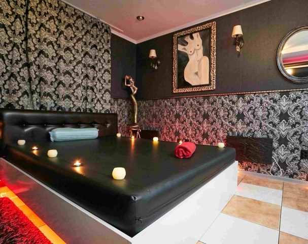 Салон Roxy (Salon Roxy) - Erotic Massage in Kaliningrad, Russia