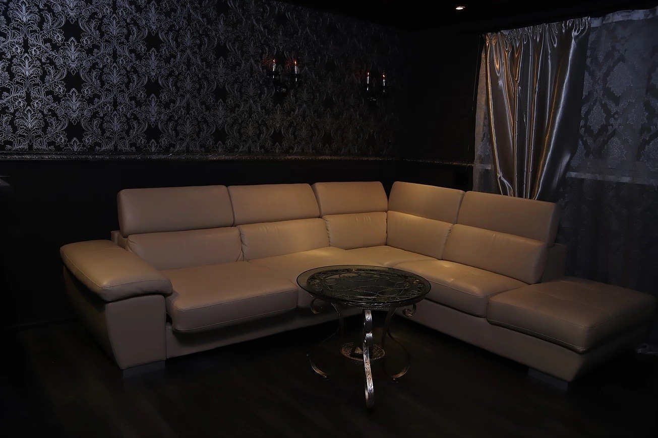 Салон Roxy (Salon Roxy) - Erotic Massage in Kaliningrad, Russia