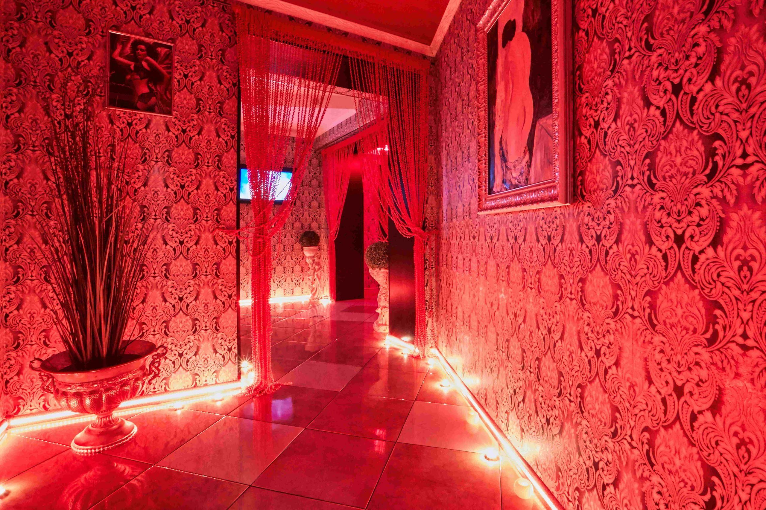 Салон Roxy (Salon Roxy) - Erotic Massage in Kaliningrad, Russia
