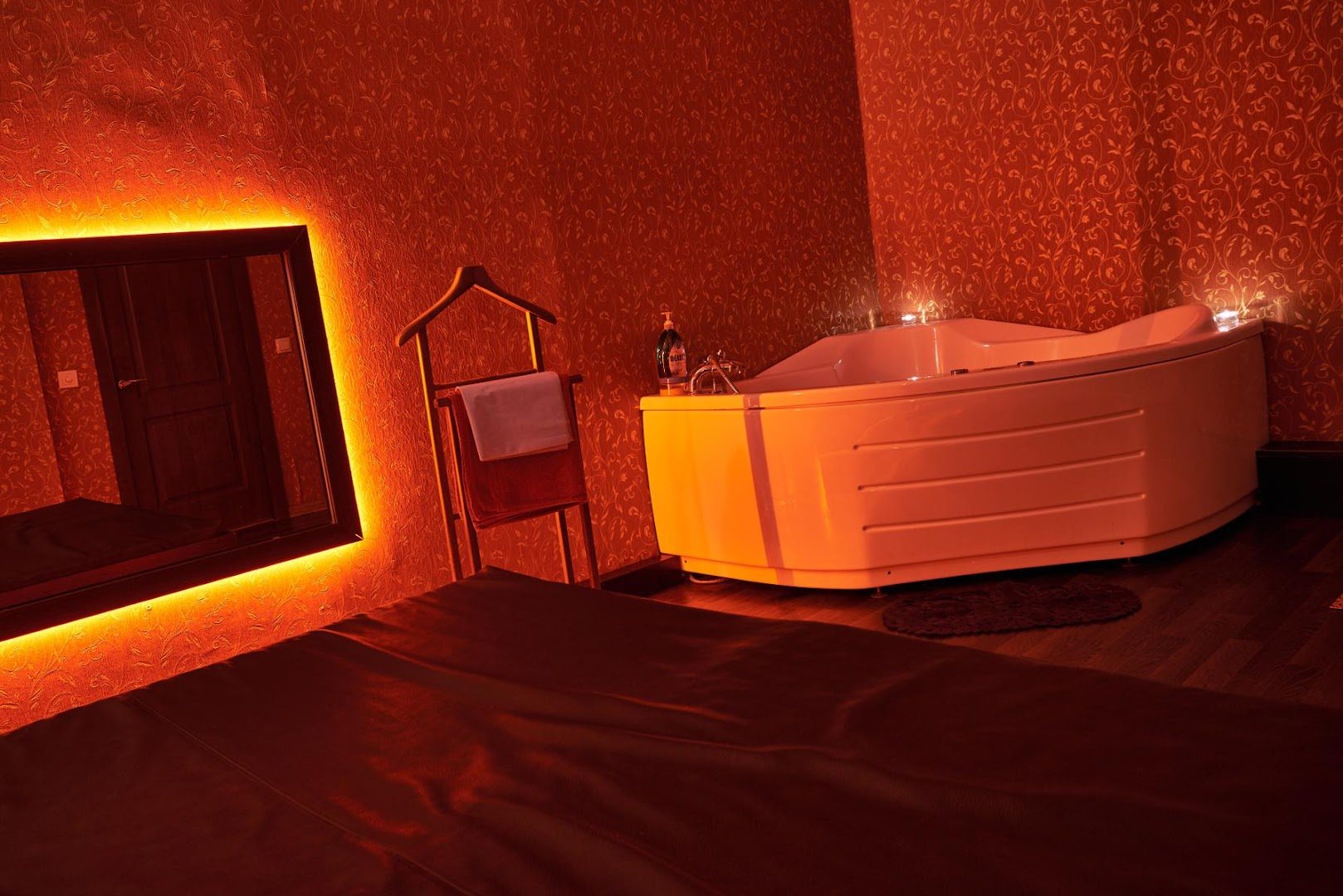 Апельсин Релакс | Салон массажа Казань | Расслабляющий массаж, мужской салон Orange Relax | Massage Salon Kazan | Relaxing Massage, Men's Salon) - Erotic Massage in Kazan, Russia