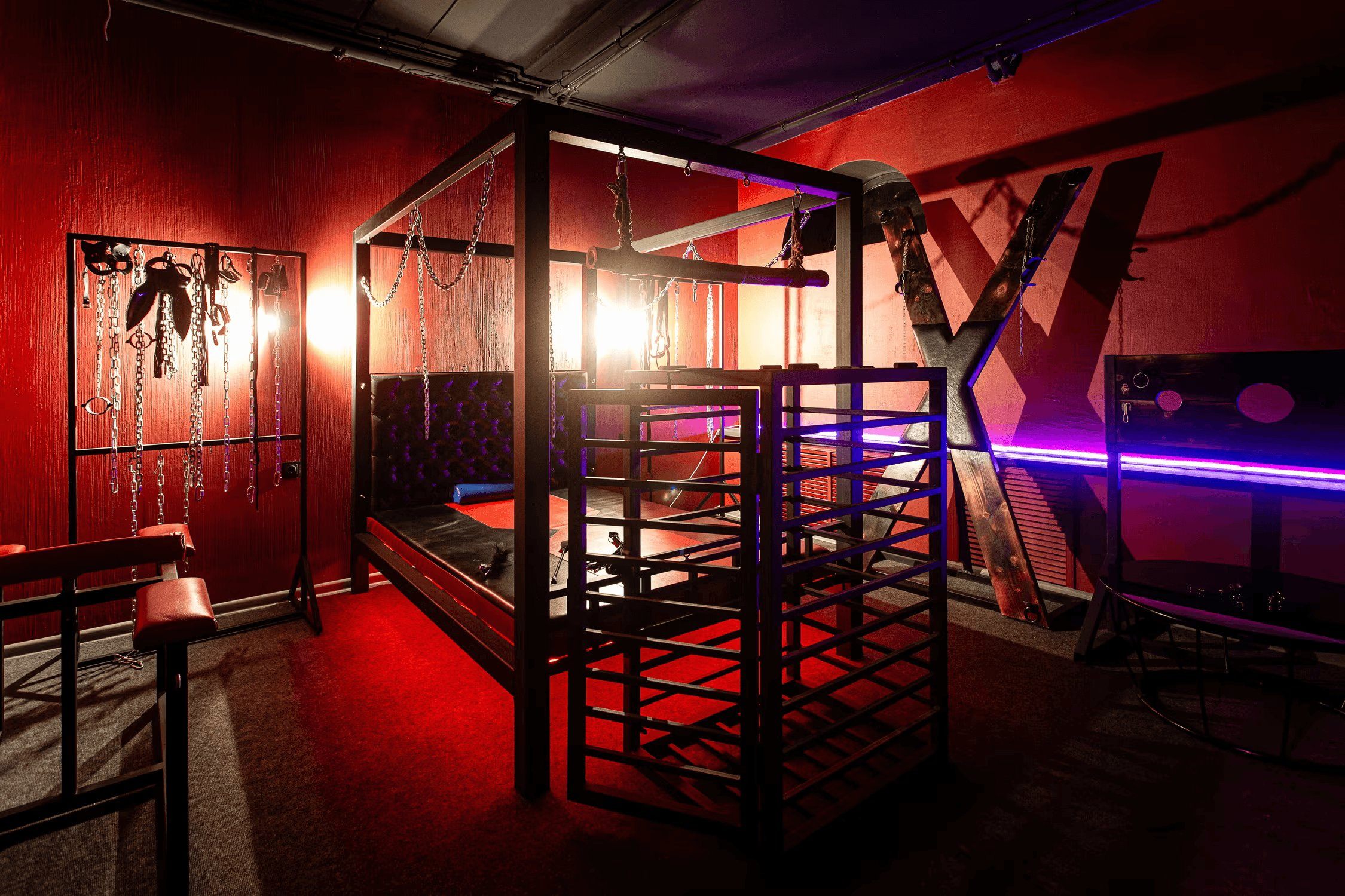 Diamond's Men's Club (Kazan) - Erotic Massage in Kazan, Russia