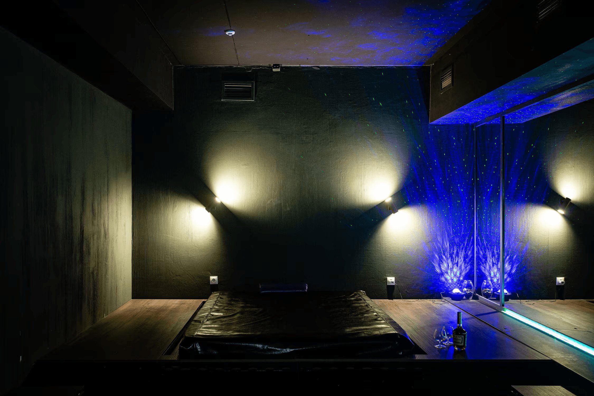Diamond's Men's Club (Kazan) - Erotic Massage in Kazan, Russia