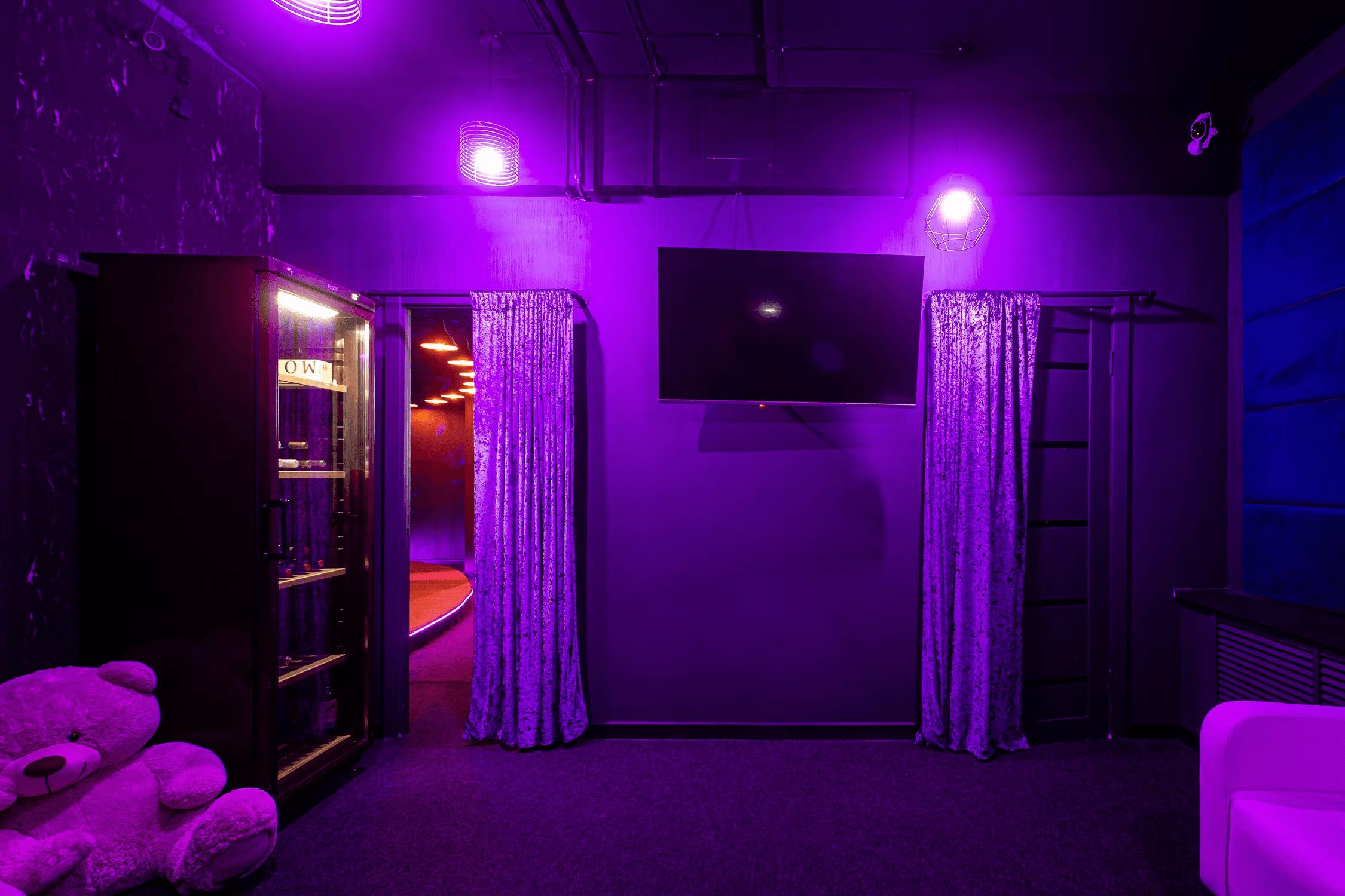 Diamond's Men's Club (Kazan) - Erotic Massage in Kazan, Russia