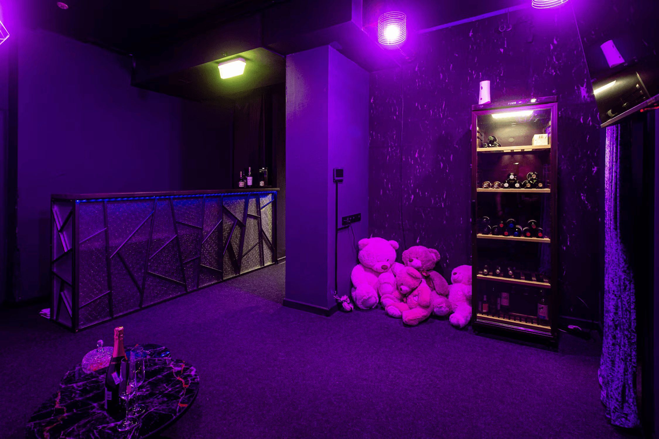 Diamond's Men's Club (Kazan) - Erotic Massage in Kazan, Russia