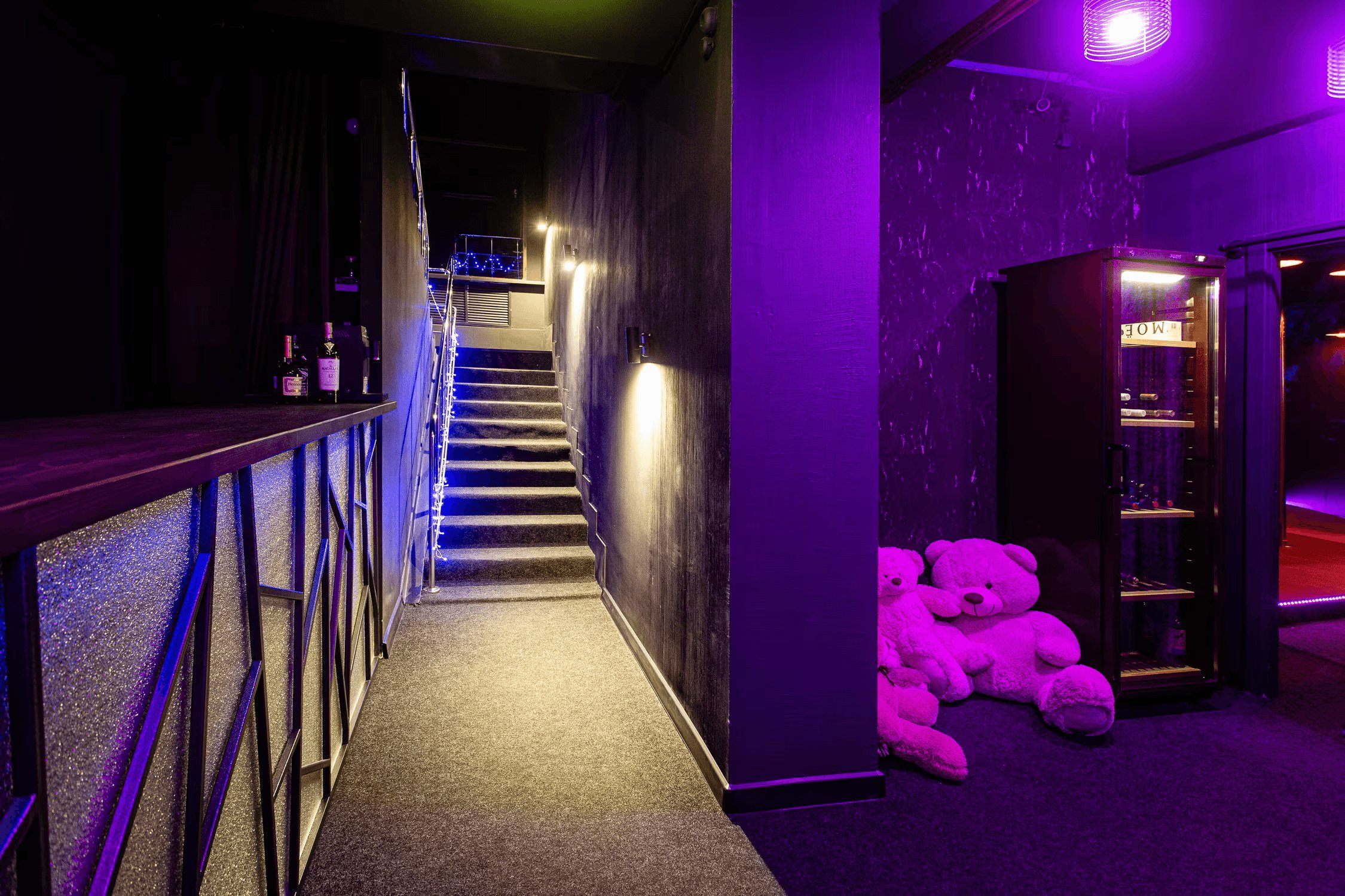 Diamond's Men's Club (Kazan) - Erotic Massage in Kazan, Russia