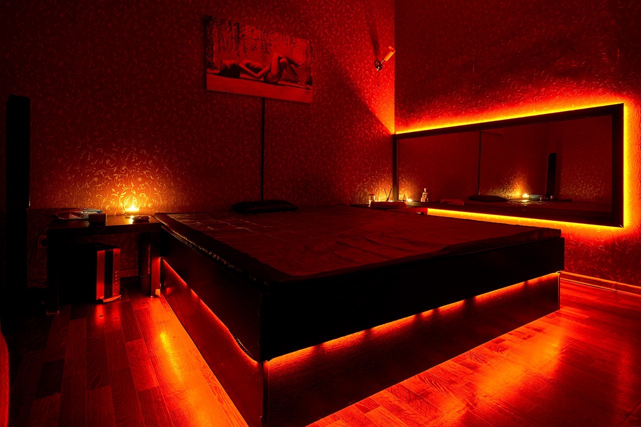 Men's Club Orange - Erotic Massage in Kazan, Russia