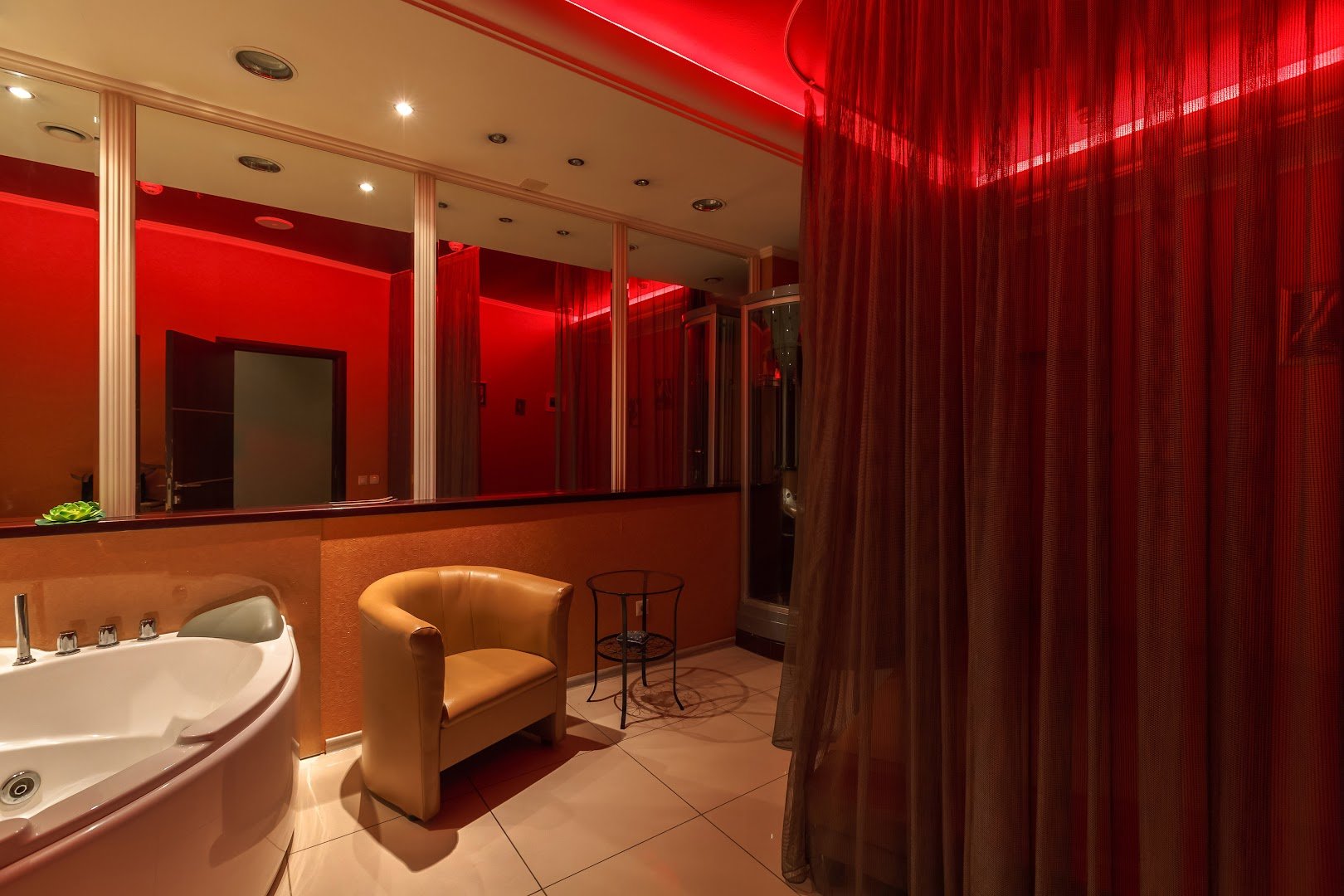 Relaks-Studiya Iskusheniye - Erotic Massage in Kazan, Russia