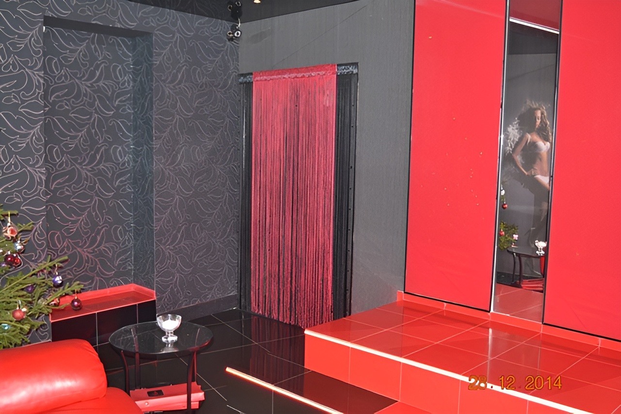 Salon Of Erotic Relaxation Podium - Erotic Massage in Kazan, Russia