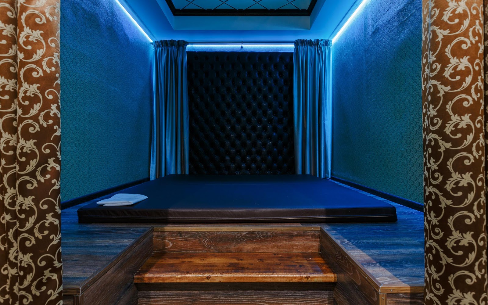 Tsarskiy Relaks Salon - Erotic Massage in Kazan, Russia