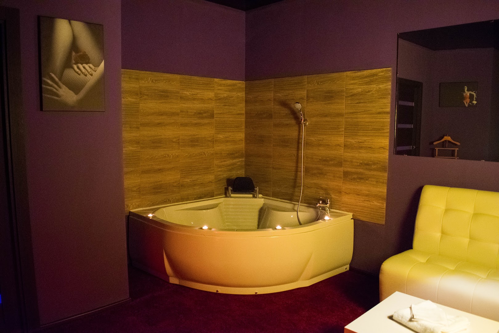 White - Erotic Massage in Kazan, Russia