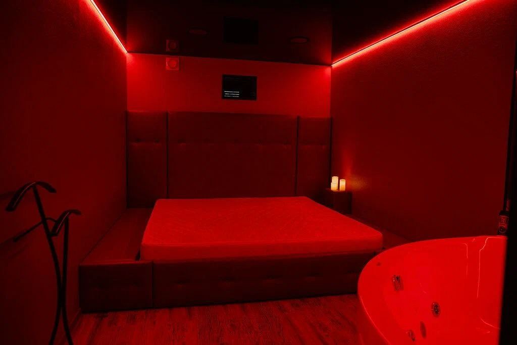 Henessy Relax Man Club - Erotic Massage in Kemerovo, Russia