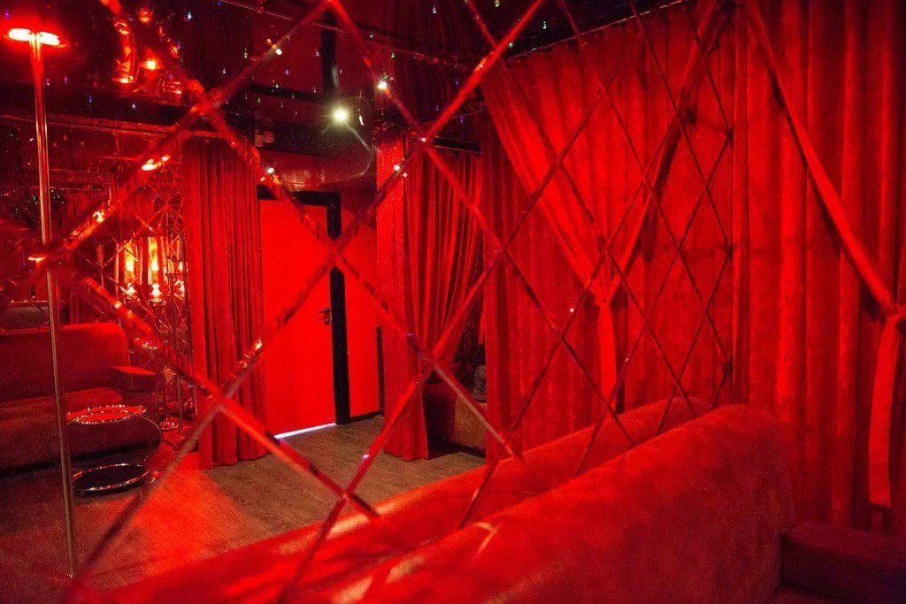 Henessy Relax Man Club - Erotic Massage in Kemerovo, Russia