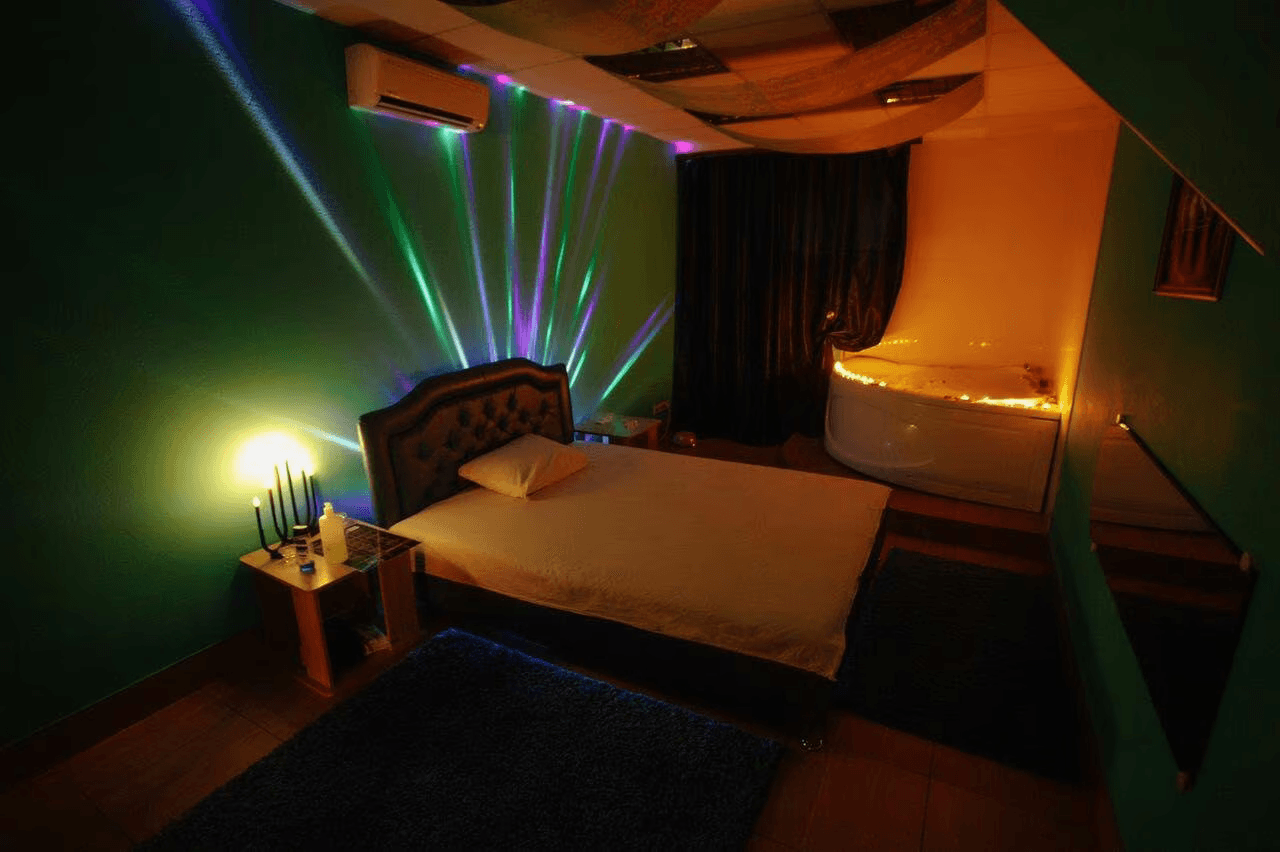 Private Men's Club Boss - Erotic Massage in Kemerovo, Russia