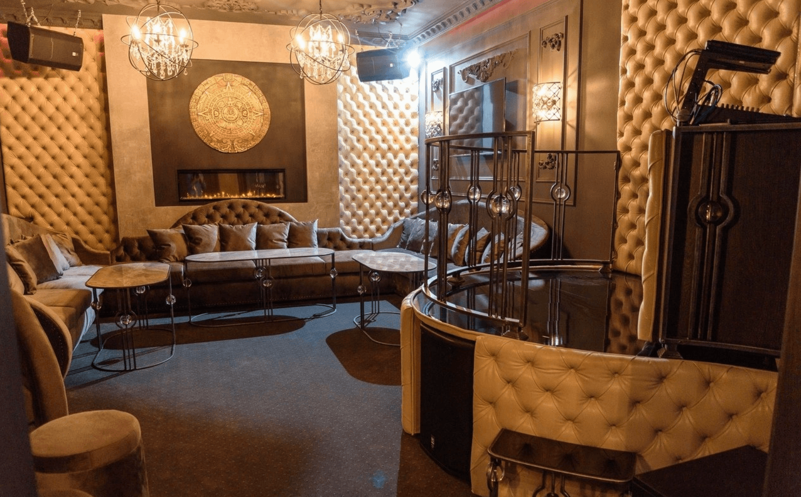 Dolls стриптиз клуб - Nightclub in Kemerovo, Russia