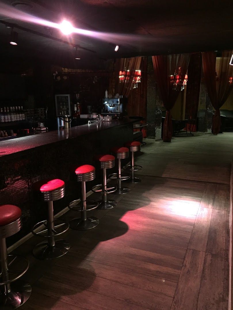 Стриптиз-клуб Zажигалка (Khabarovsk) - Nightclub in Khabarovsk, Russia