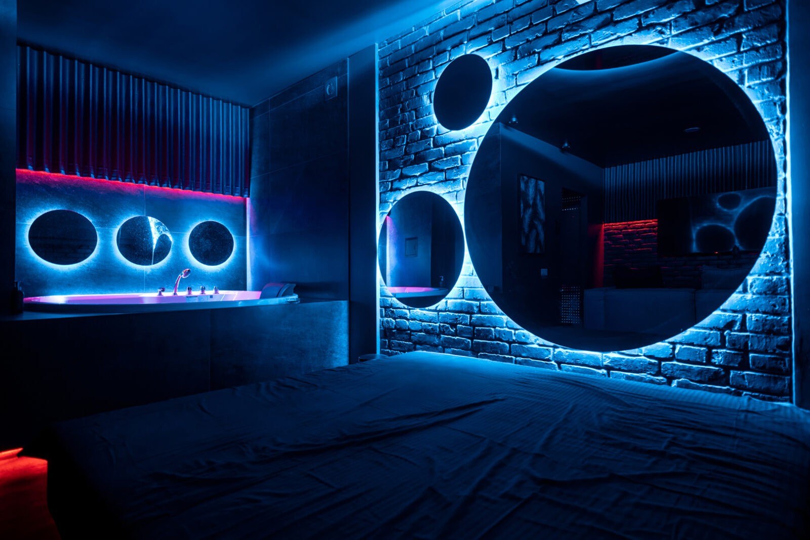 Red Rooms (Krasnodar) - Erotic Massage in Krasnodar, Russia