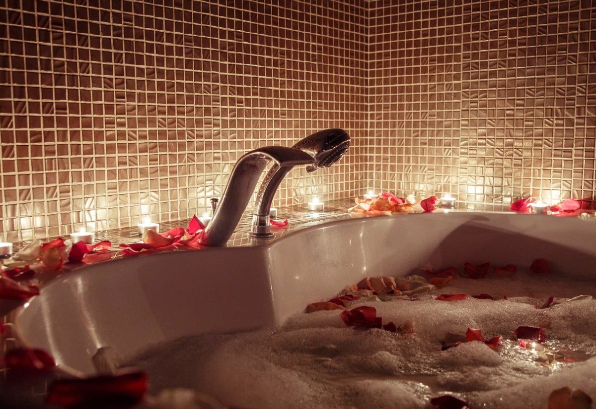 Salon Eroticheskogo Massazha In' Yan' - Erotic Massage in Krasnodar, Russia