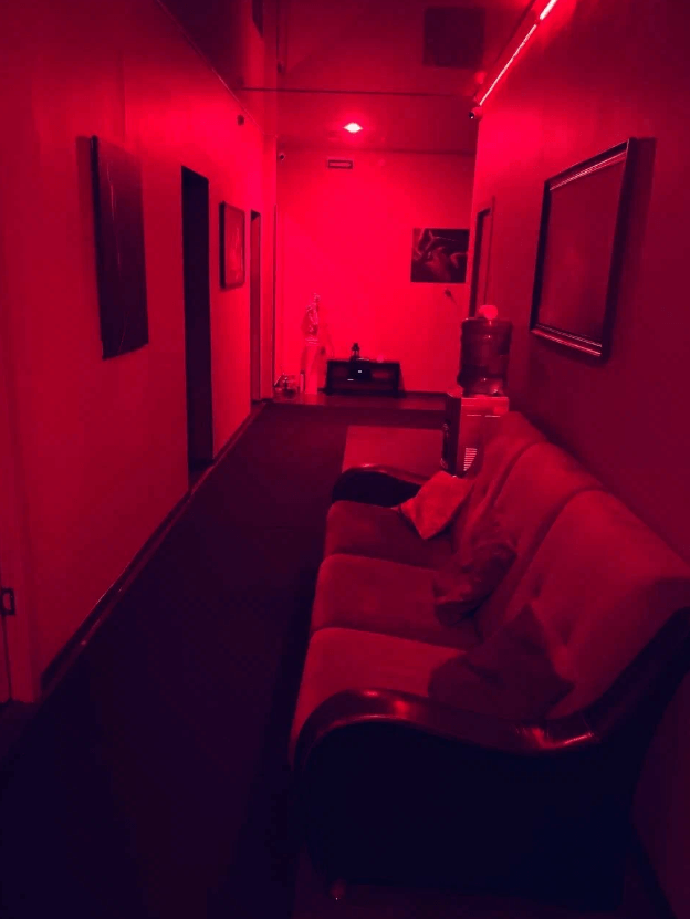 Salon Eroticheskogo Massazha "Kruzheva" - Erotic Massage in Krasnodar, Russia