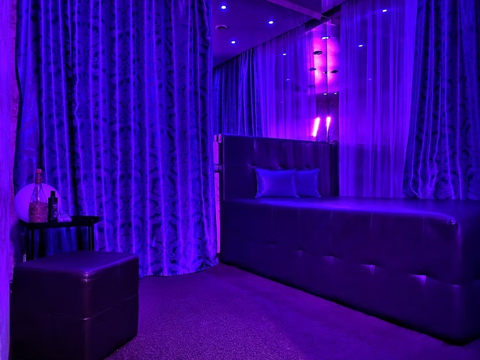 The Men's Club La Gloria - Erotic Massage in Krasnoyarsk, Russia
