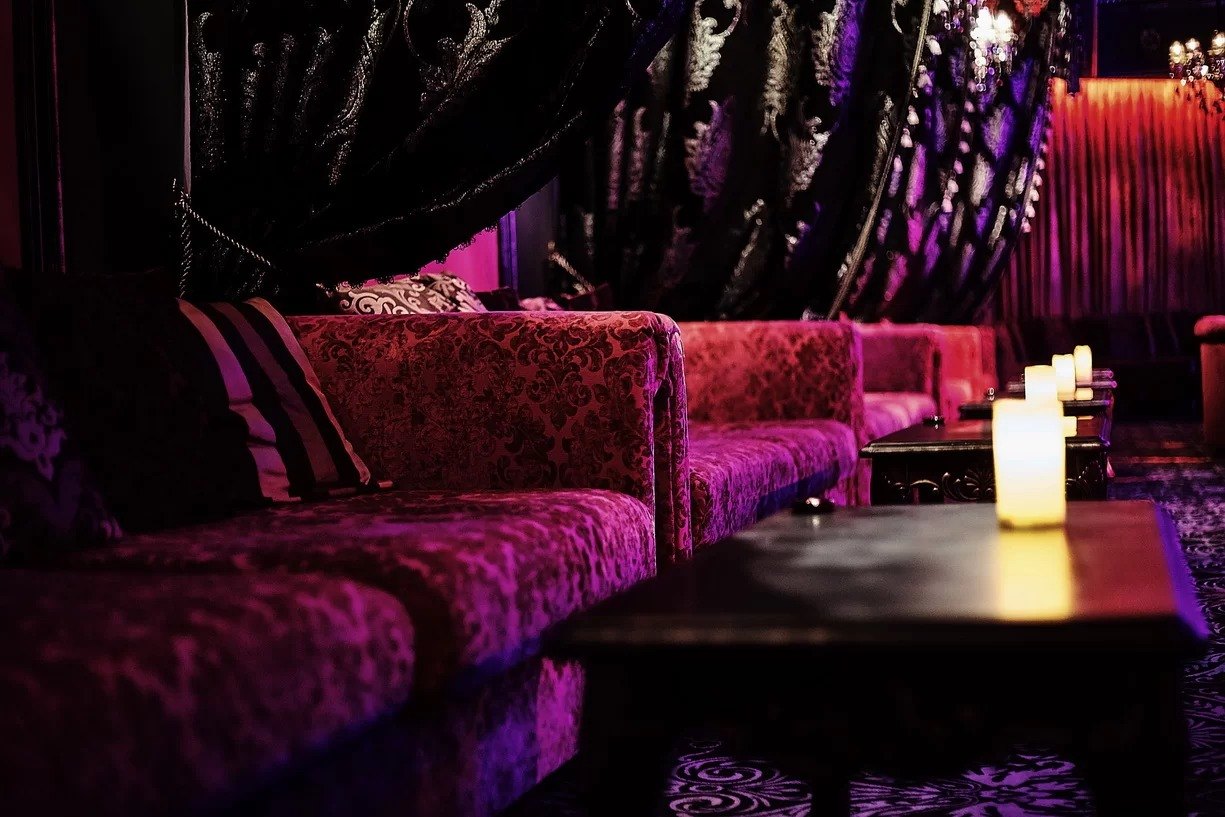 Стриптиз клуб Чарли (Charlie's Strip Club) - Nightclub in Krasnoyarsk, Russia