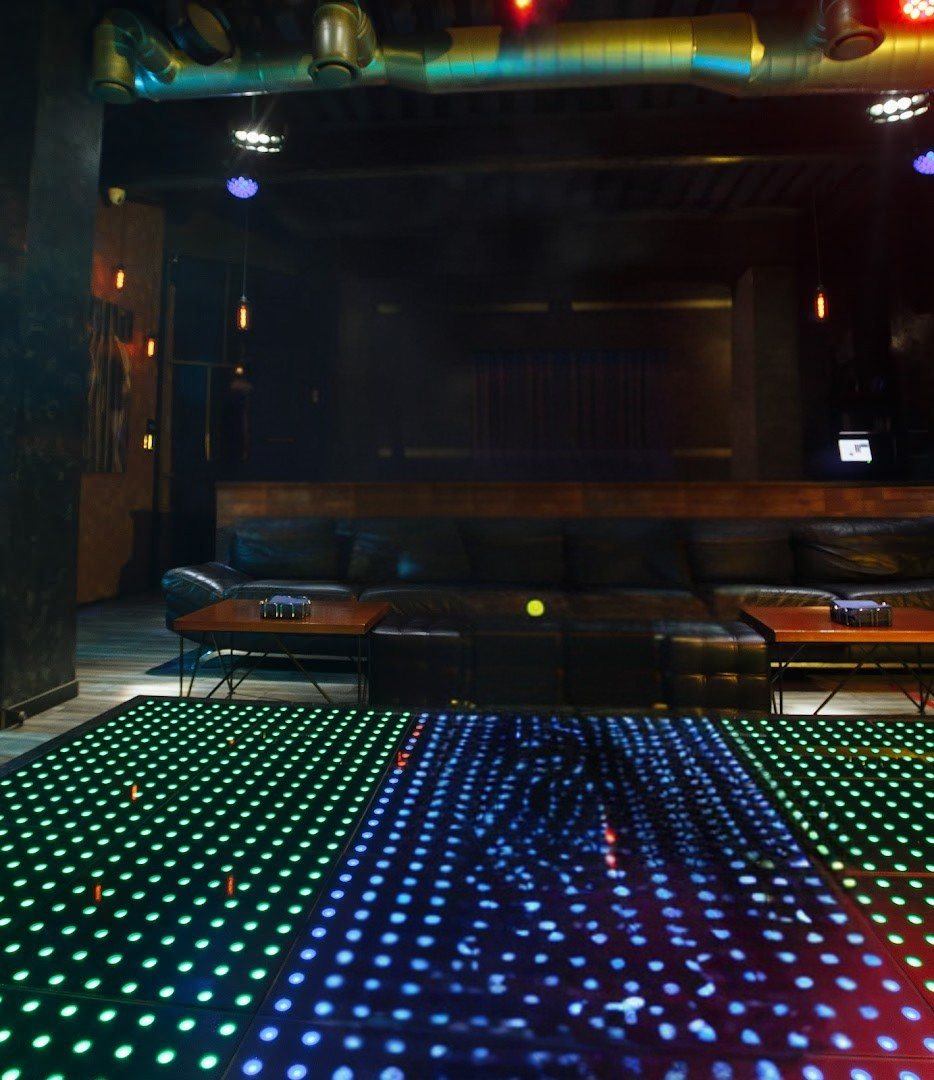 Striptiz-Klub Yestestvoznaniye - Nightclub in Krasnoyarsk, Russia