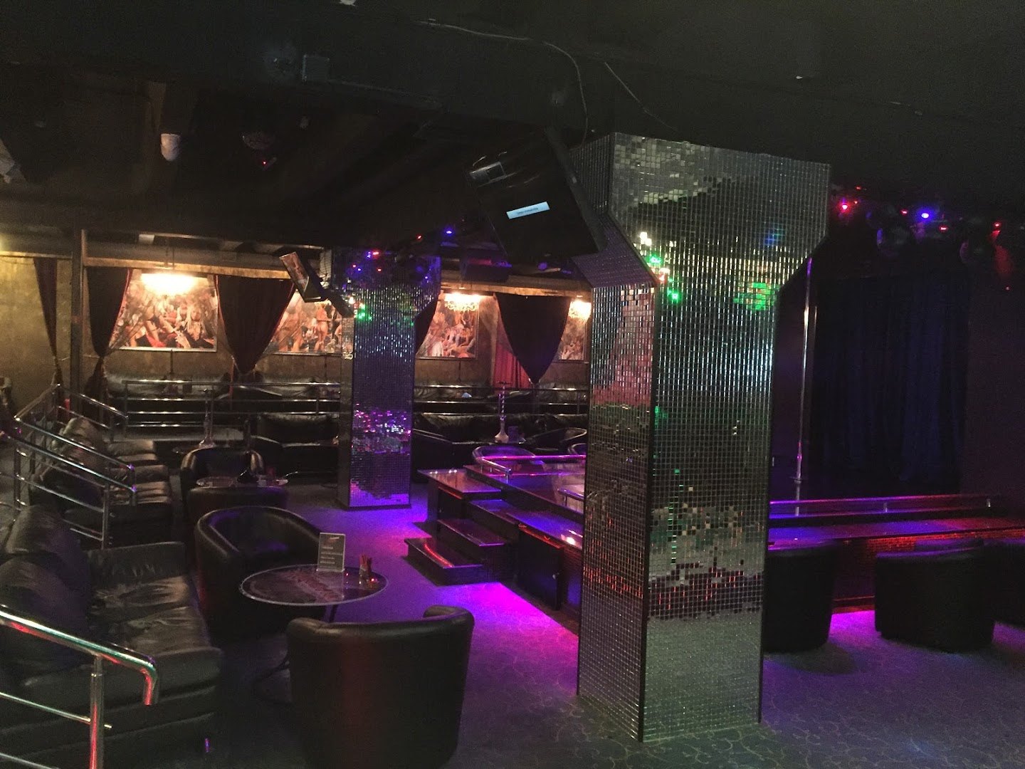 Стриптиз-клуб Zажигалка (Krasnoyarsk) - Nightclub in Krasnoyarsk, Russia