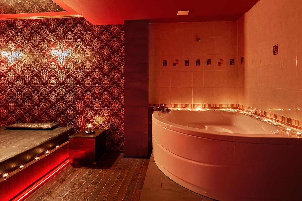 Men's Club Rasputin - Erotic Massage in Kurgan, Russia