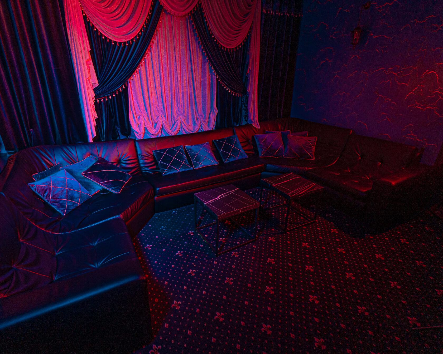 Modzho, Striptiz-Klub - Nightclub in Magnitogorsk, Russia