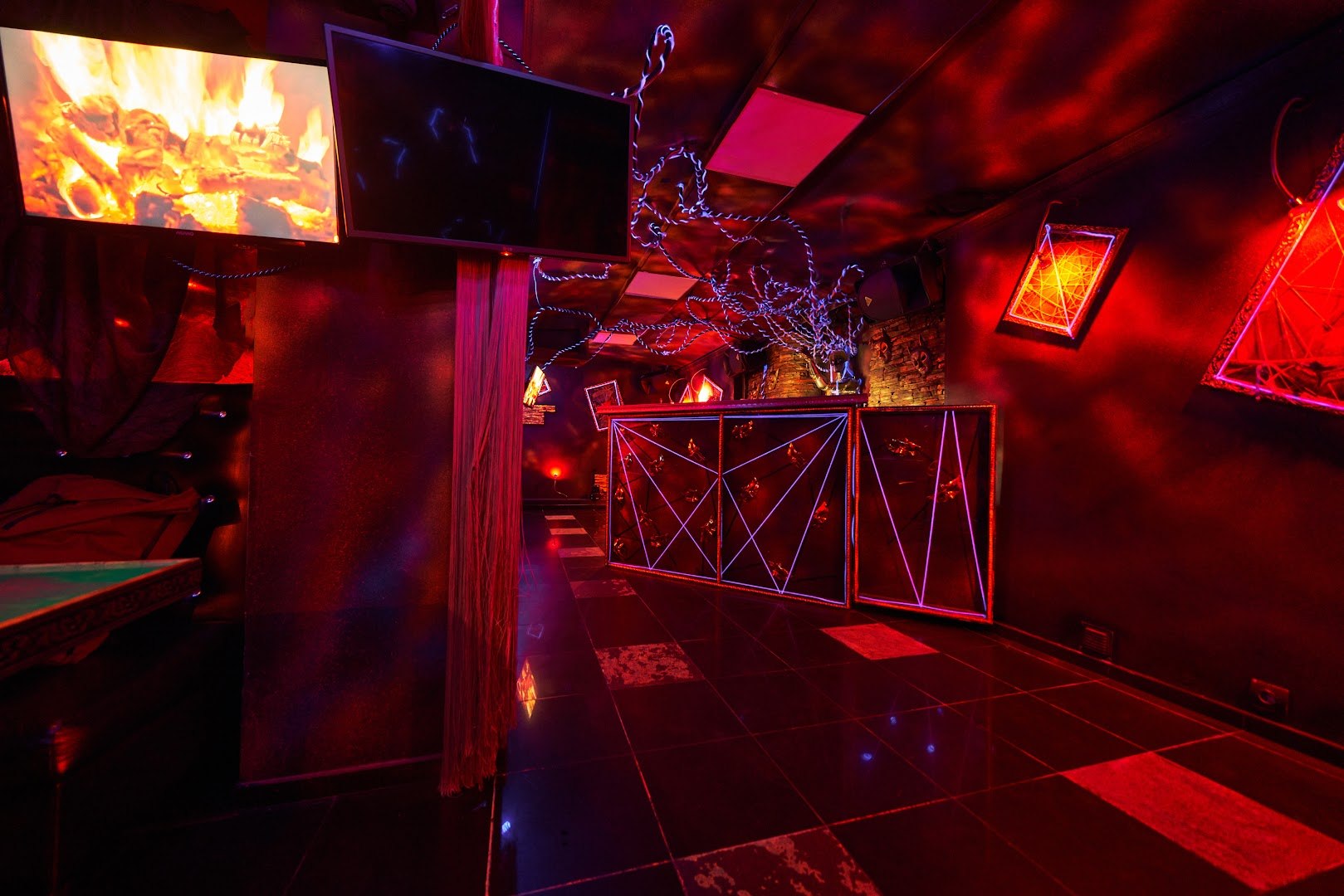 Alibi Moscow Men's Club - Erotic Massage in Moscow, Russia