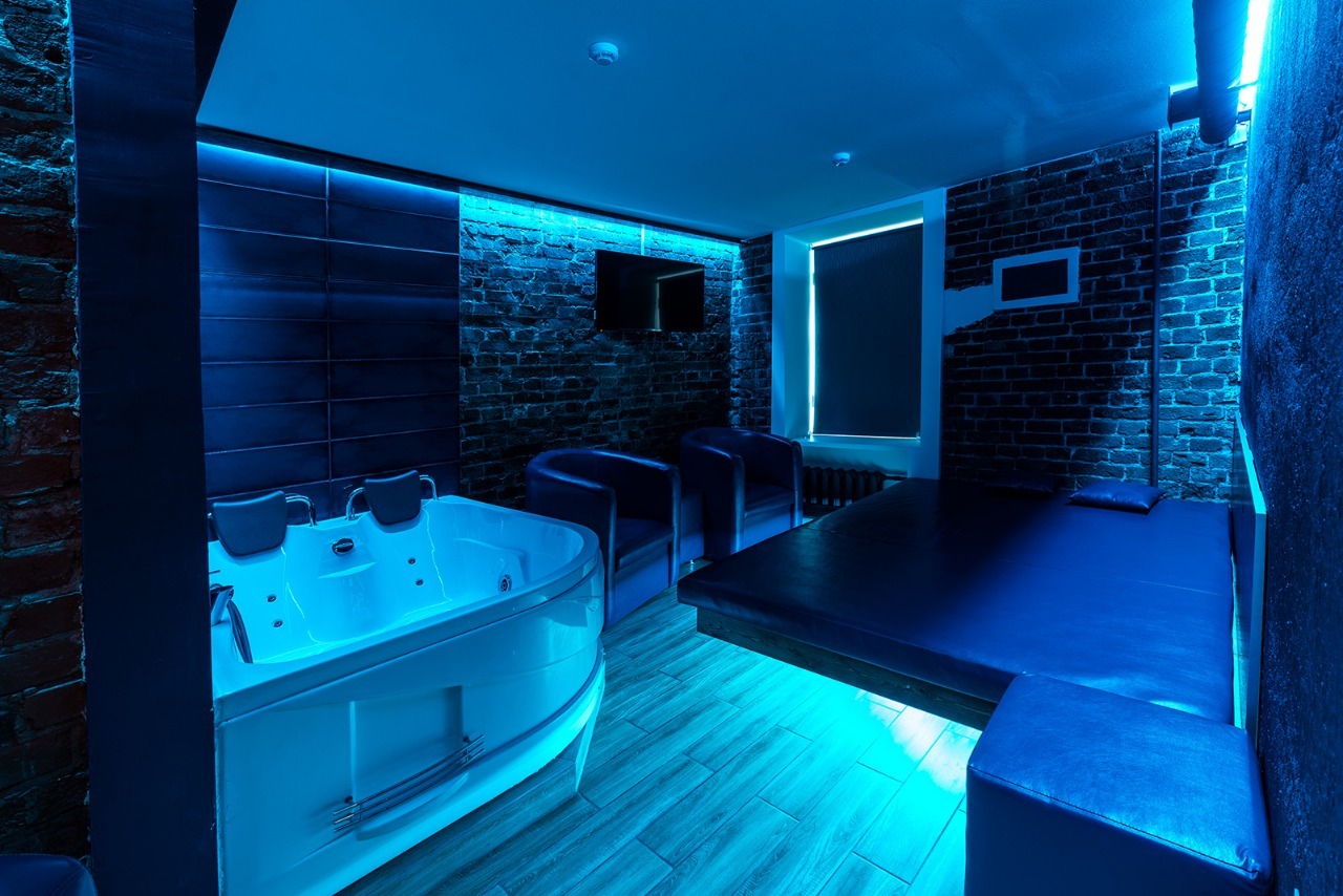 Erotic Salon Play - Erotic Massage in Moscow, Russia