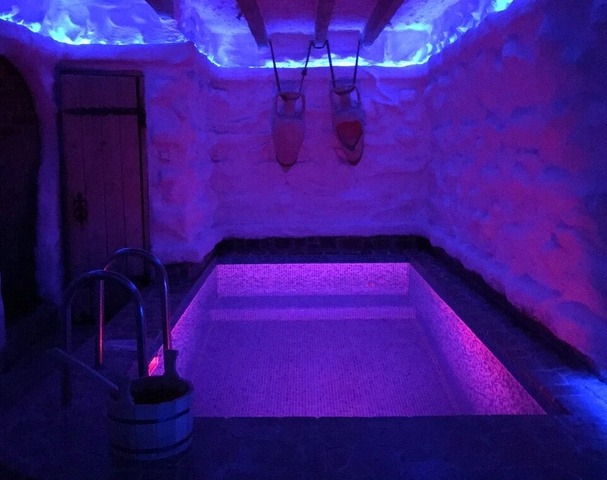 Graff - Erotic Massage in Moscow, Russia