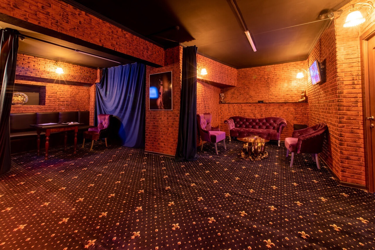 Graff - Erotic Massage in Moscow, Russia