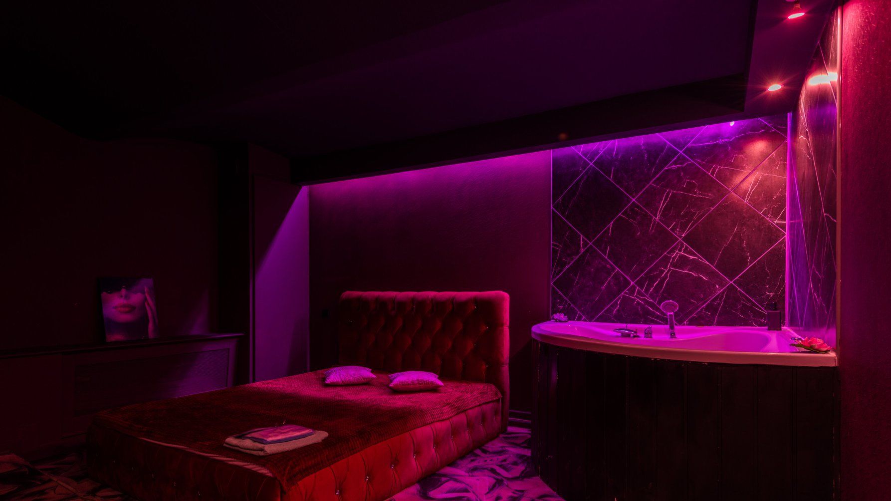 Салон эротического массажа Fetish (Salon Eroticheskogo Massazha Fetish) - Erotic Massage in Moscow, Russia
