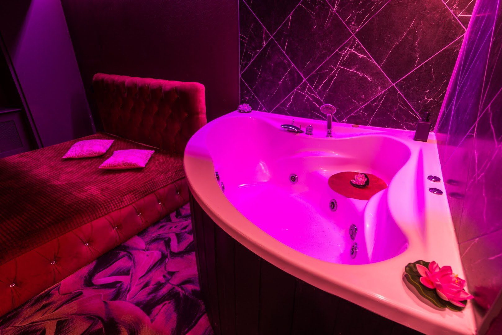 Салон эротического массажа Fetish (Salon Eroticheskogo Massazha Fetish) - Erotic Massage in Moscow, Russia