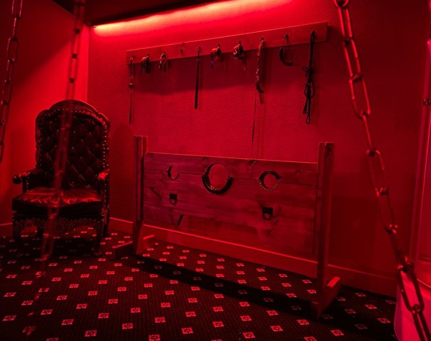 Салон эротического массажа Fetish - Erotic Massage in Moscow, Russia