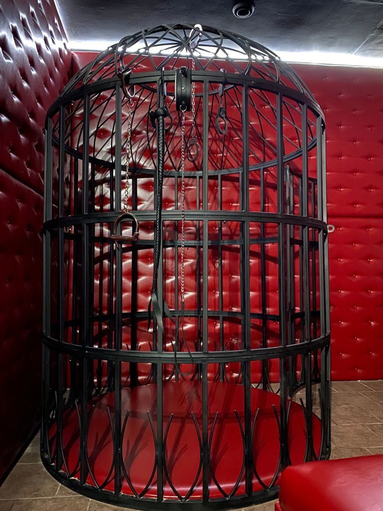 Salon Eroticheskogo Massazha 7 Massazhistok - Erotic Massage in Moscow, Russia