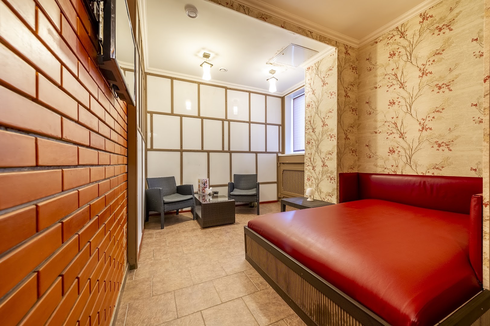 Salon Eroticheskogo Massazha 7 Massazhistok - Erotic Massage in Moscow, Russia