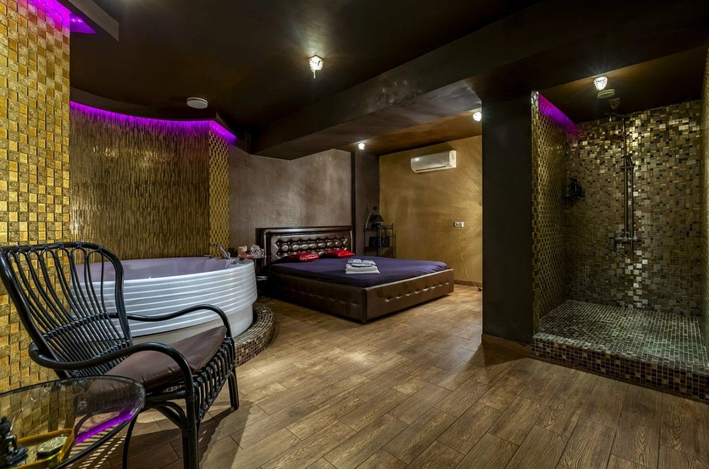 Vip City Space - Erotic Massage in Moscow, Russia
