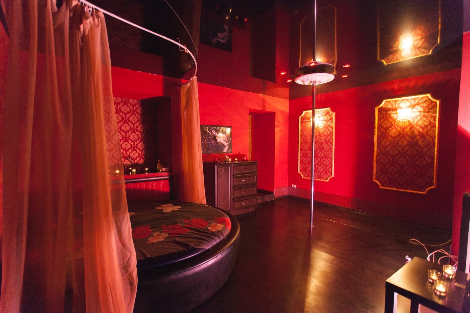 Virginia Club - Erotic Massage in Moscow, Russia