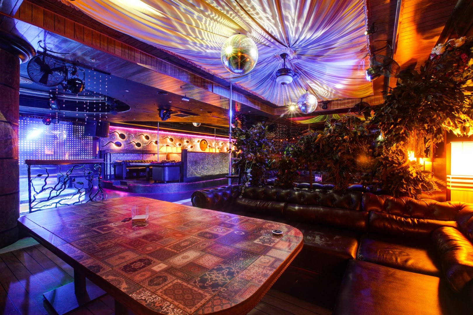 Egoist | Night Club Mayakovskaya | Bar, Club For Adults - Nightclub in Moscow, Russia