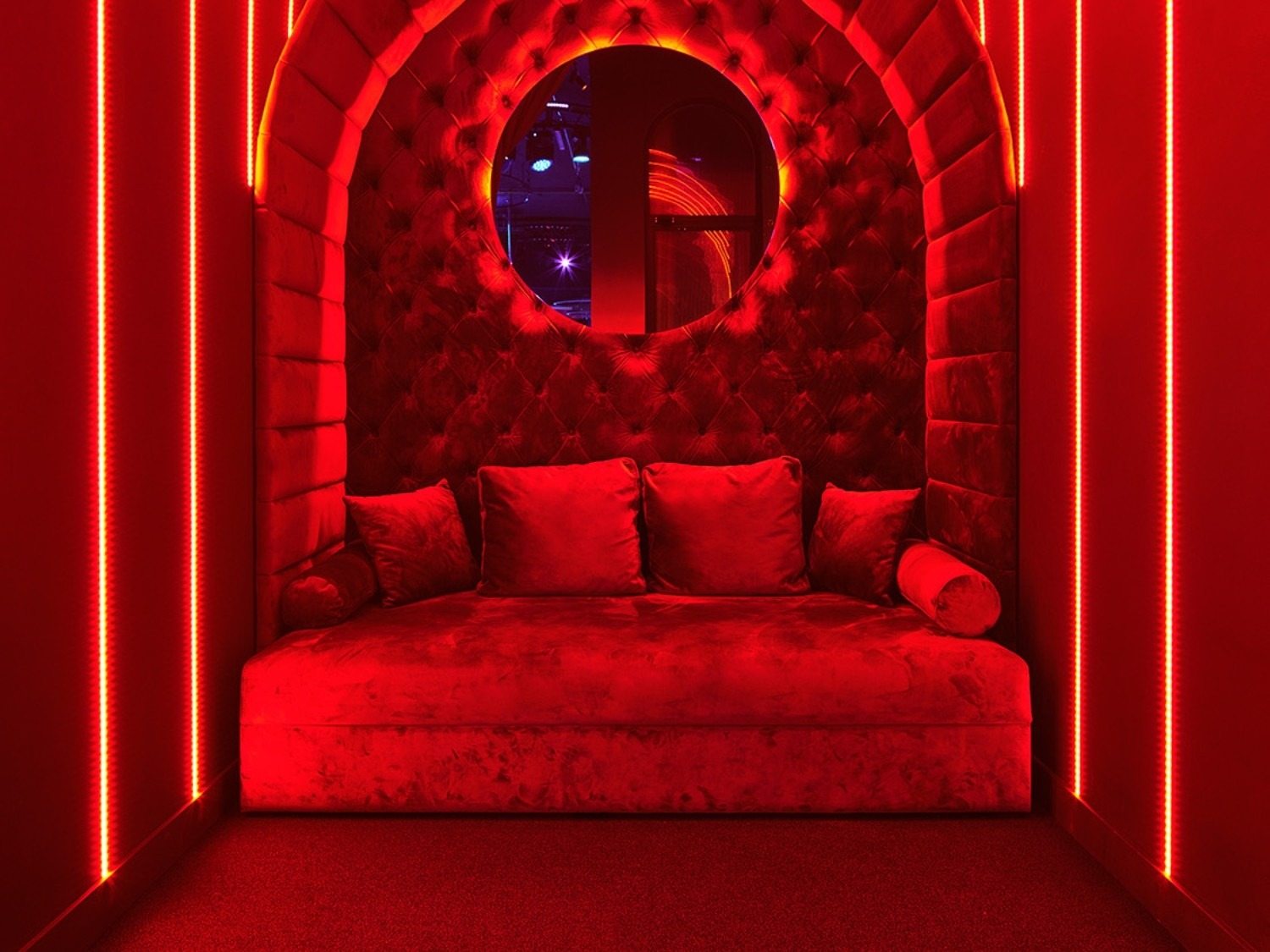 Honey Bunny | Мужской клуб Фрунзенская | Ночной клуб, бар, караоке - Nightclub in Moscow, Russia