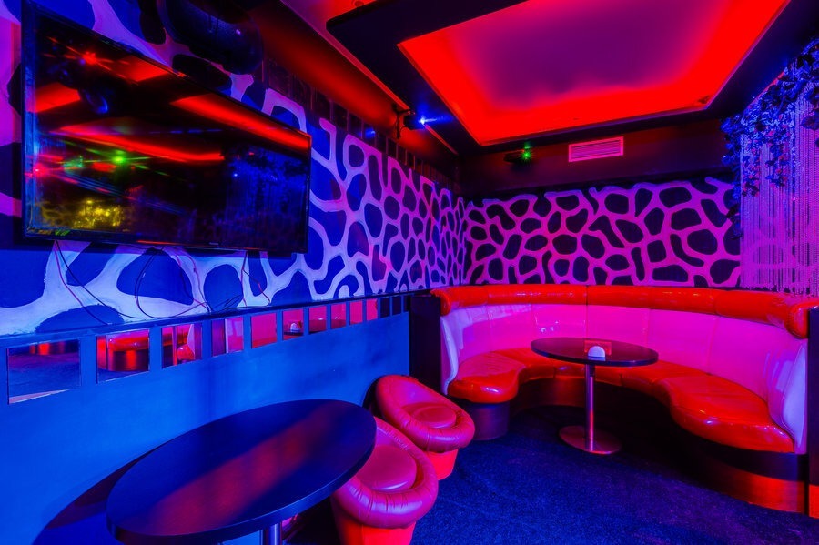 Klubnika | Striptiz - Klub Tul'skaya | Nochnoy Klub, Bar - Nightclub in Moscow, Russia