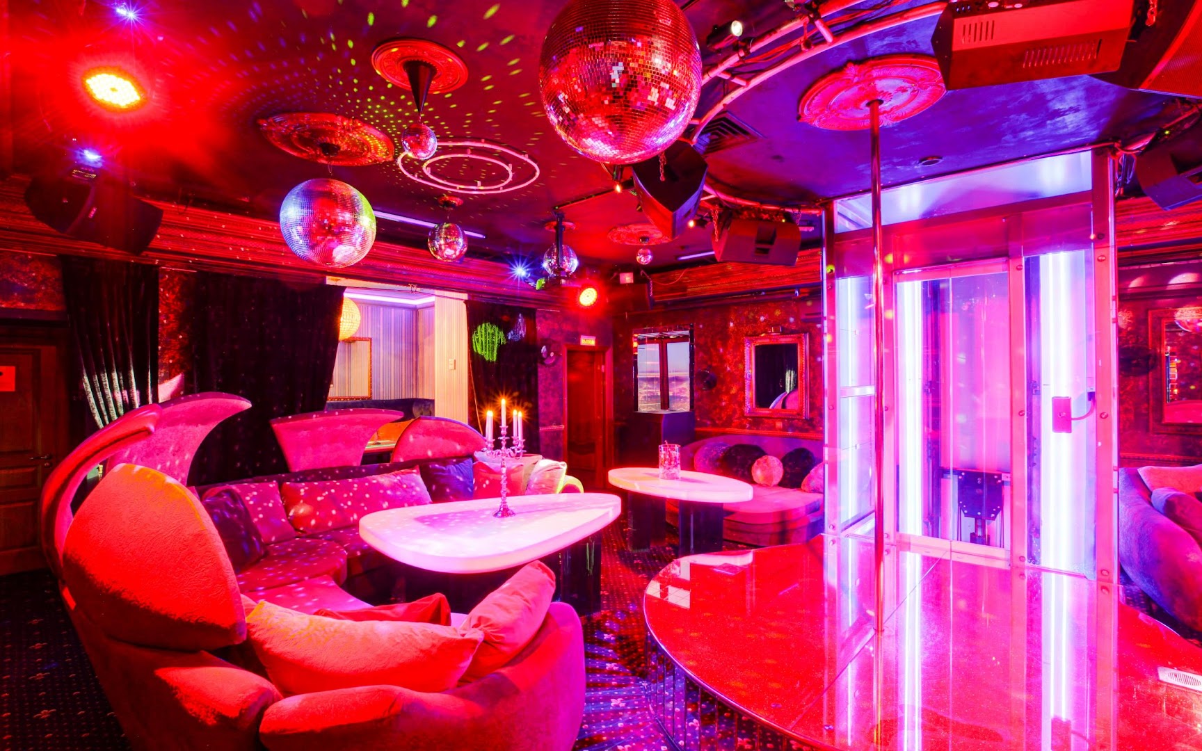 Мужской клуб Эгоист Голд (Muzhskoy Klub Egoist Gold) - Nightclub in Moscow, Russia