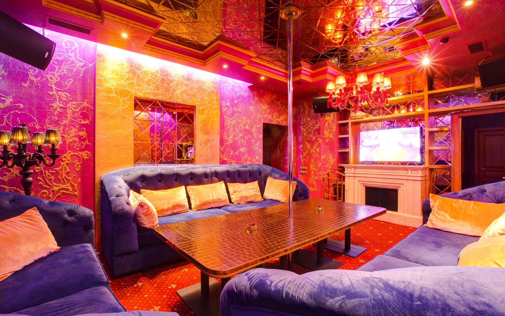 Мужской клуб Эгоист Голд (Muzhskoy Klub Egoist Gold) - Nightclub in Moscow, Russia