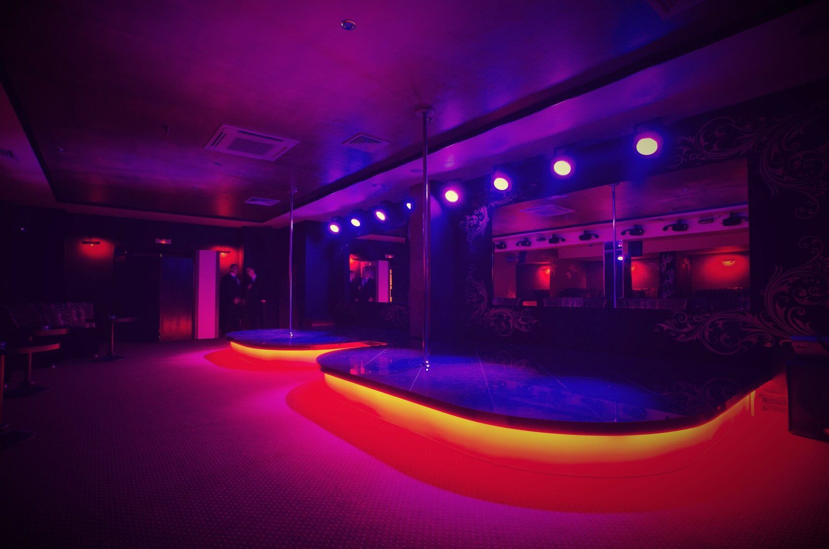 Сказка | Бар Партизанская | Ночной клуб, стриптиз, караоке - Nightclub in Moscow, Russia